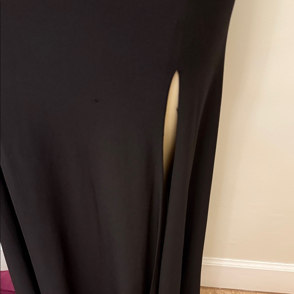 Morgan & Co. Black Floor-Length Formal Gown Size 7 - Picture 6 of 9